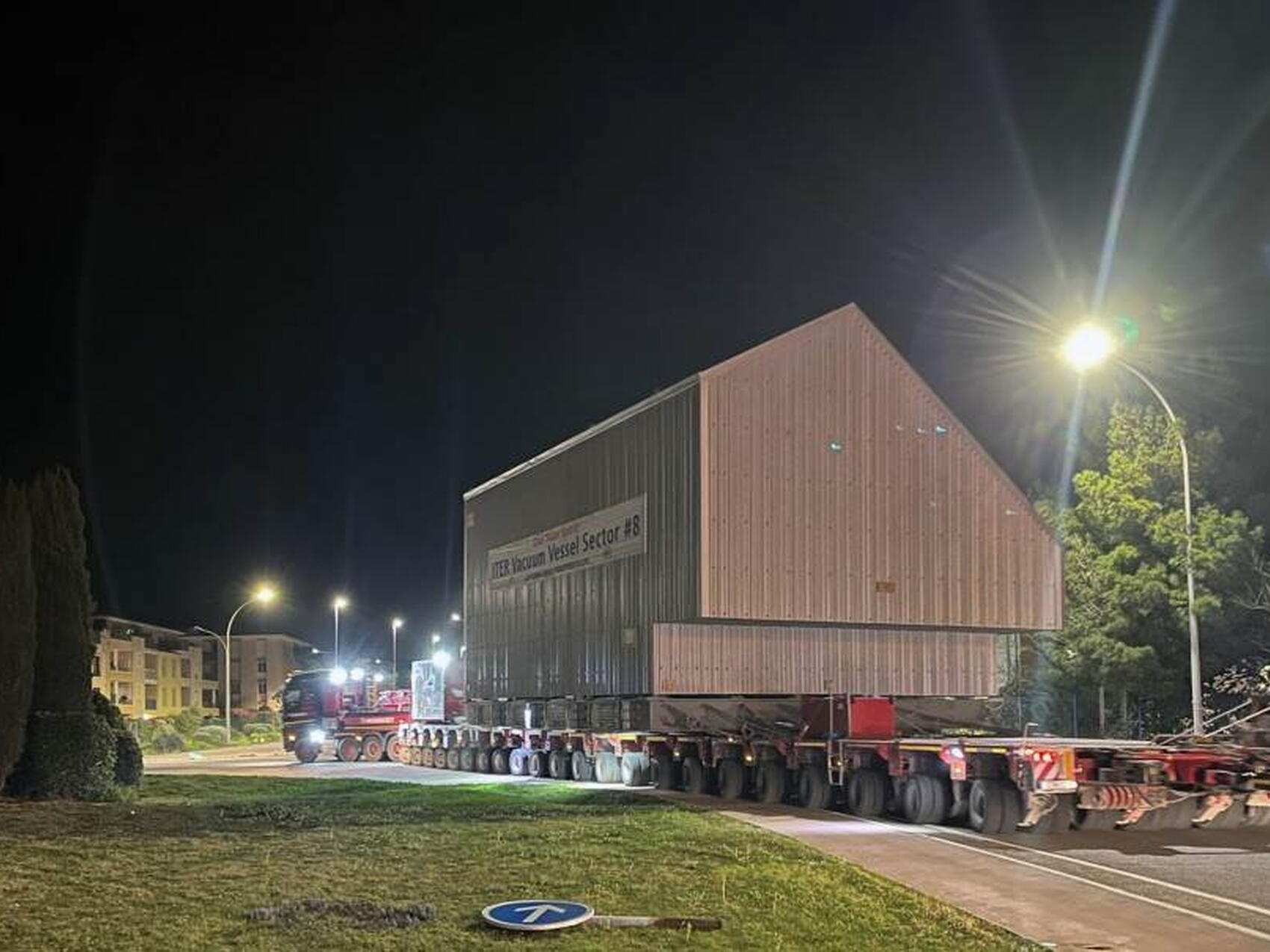 2nd night of transport for 440-tonne vacuum vessel sector
